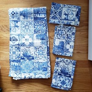 PORTUGAL 🇵🇹 47"In x 47"In Tablecloth & 3 Kitchen Towels Set NWT